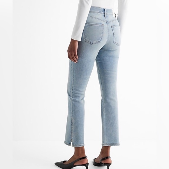 EXPRESS Light Wash Slit Hem CROP Flare Jeans 8 - Picture 4 of 4